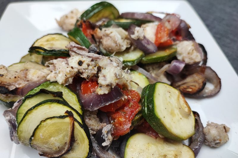 Filets de Brosme Courgette et oignons rouges